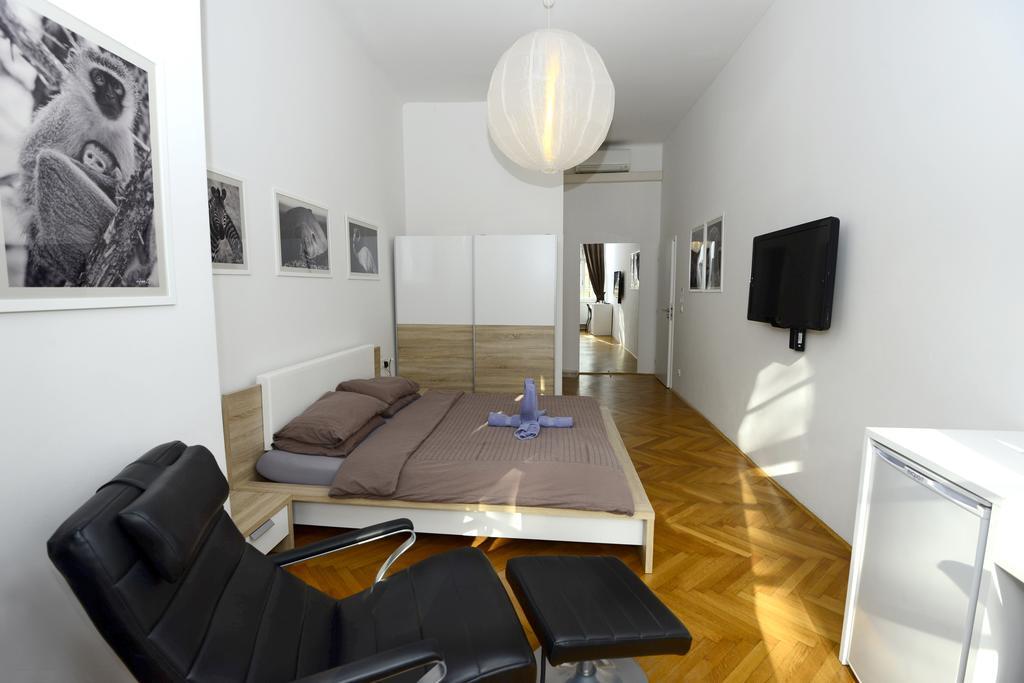 Galeria Rooms Liubliana Quarto foto